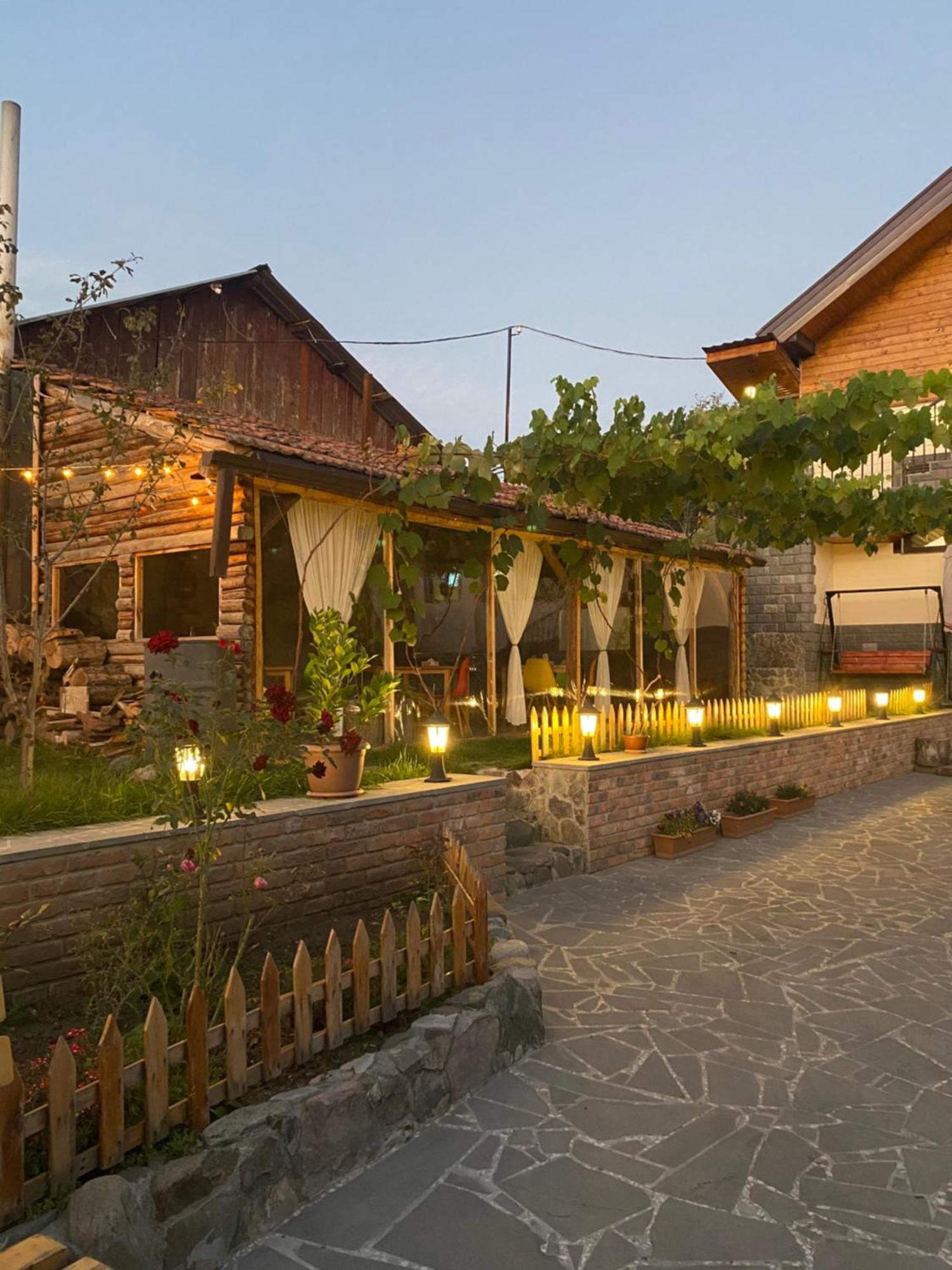 Noy Guest House B&B 瓦纳佐尔 外观 照片